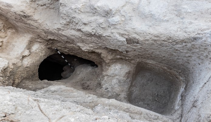 מתקן מטויח בכניסה אל בורות המים. מבט לצפון-מערב. צילום אסף פרץ. רשות העתיקות